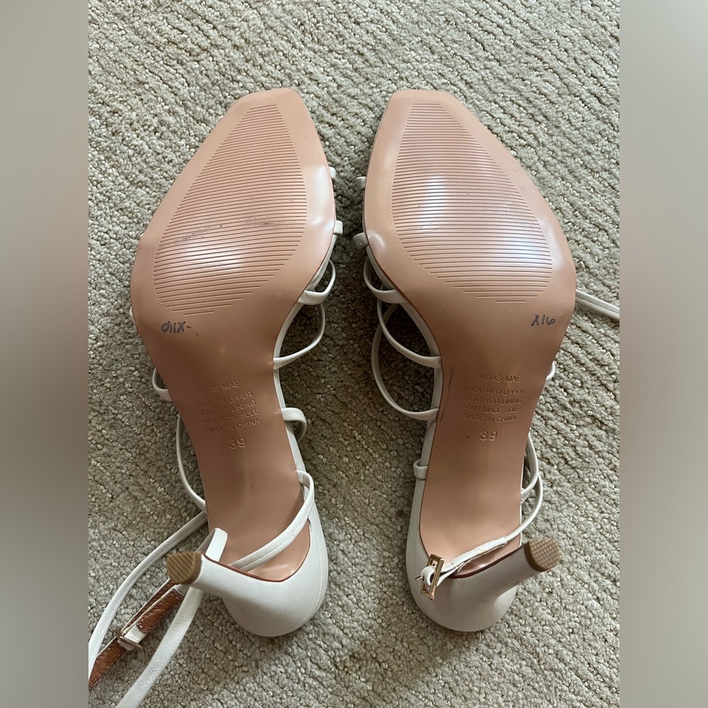 Alias Mae Isabelle Heels - image 8